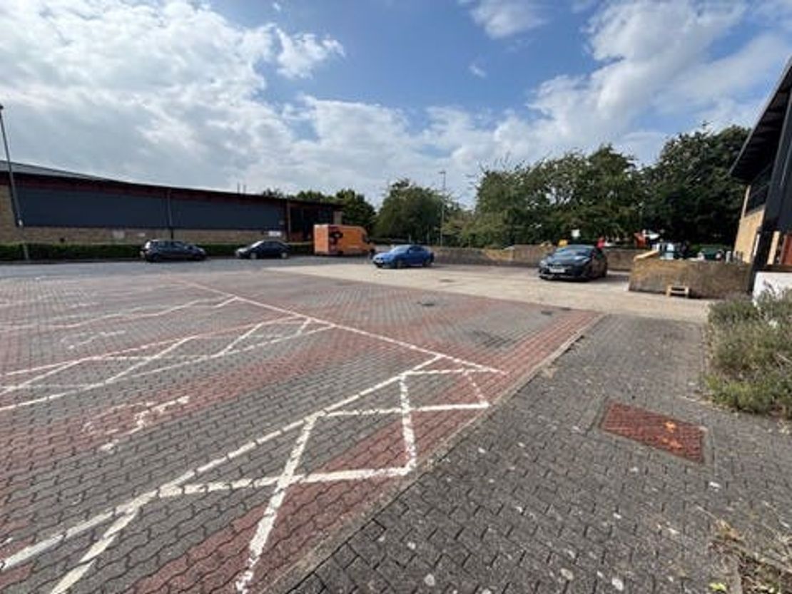 Unit 10 Grafton Way, West Ham Industrial Estate, Basingstoke, RG22 6HY