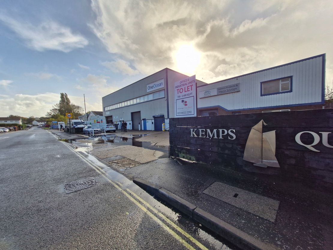 Unit 3F Kemps Quay Industrial Park, Bitterne Manor, Quayside Road, Southampton, Hampshire, SO18 1BZ
