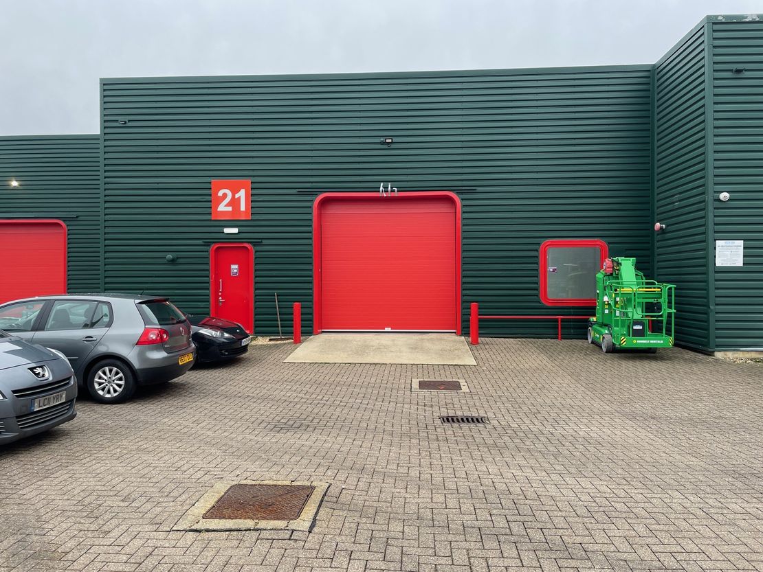 Unit 21, Riverpark Industrial Estate, Ampere Road, Newbury, Berkshire, RG14 2DQ