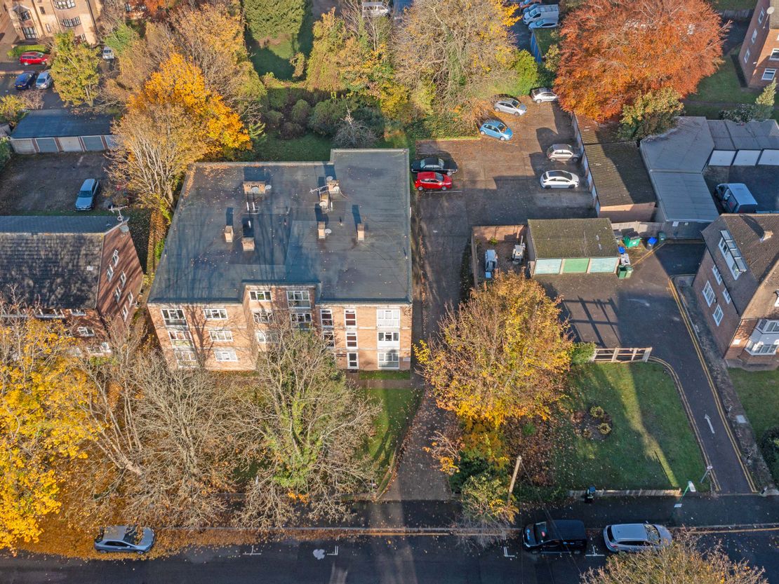 Harrow Lodge, 28 Eaton Road, Sutton, Surrey, SM2 5EE
