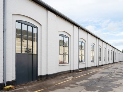 Property Image for Units 4A & 4F Barton Park Industrial Estate, Chickenhall Lane, Eastleigh, Hampshire, SO50 6RR