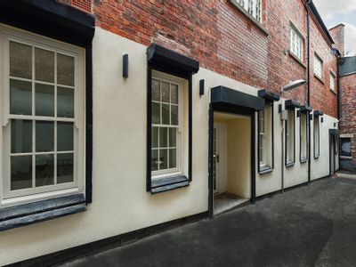 Property Image for Unit 2, Rear Of 33 Long Row, Nottingham, Nottinghamshire, NG1 2DR