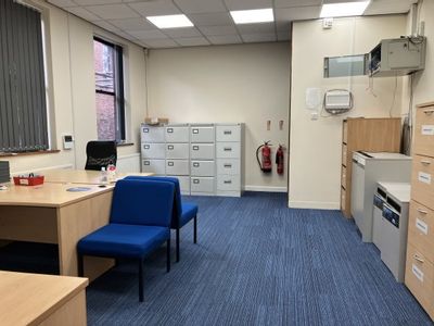 Property Image for 11 Wood Street, Wakefield, West Yorkshire, WF1 2EL