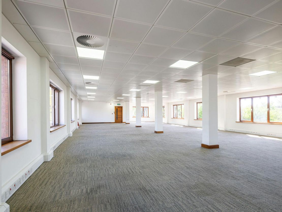 Millshaw, Beeston, Leeds, LS11 8EG