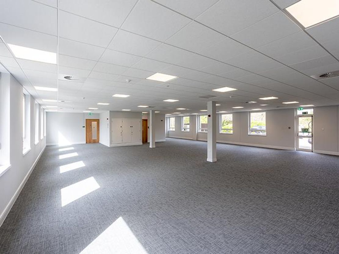 2665 Kings Court, The Crescent, Birmingham, West Midlands, B37 7YE