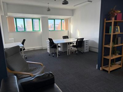 Property Image for Showroom Workstation, 15 Paternoster Row, Sheffield, S1 2BX
