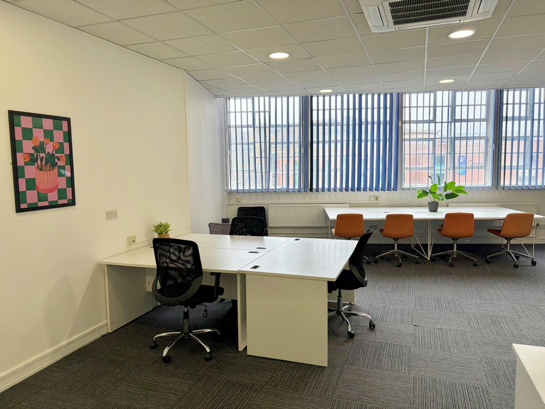 Showroom Workstation, 15 Paternoster Row, Sheffield, S1 2BX