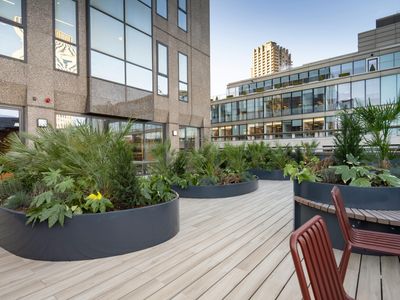 Property Image for 24 Chiswell Street, London, EC1Y 4TY