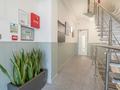 Property Image for Ground Floor, 96-99 Queens Road, Brighton, BN1 3XE