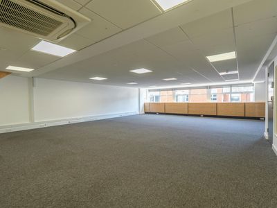 Property Image for Ground Floor, 96-99 Queens Road, Brighton, BN1 3XE