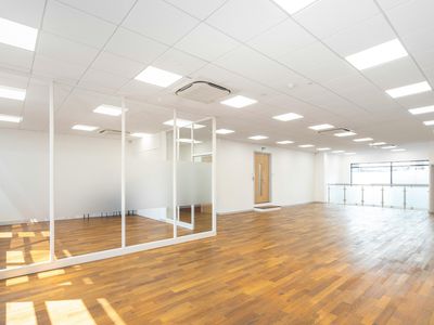 Property Image for Ground Floor, 96-99 Queens Road, Brighton, BN1 3XE