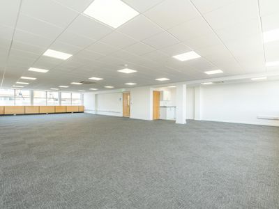 Property Image for Ground Floor, 96-99 Queens Road, Brighton, BN1 3XE