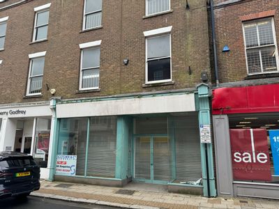 Property Image for 34 High Street, Newport, Isle of Wight, PO30 1SR