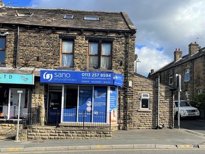 Property Image for 42 Lidget Hill, Pudsey, Leeds