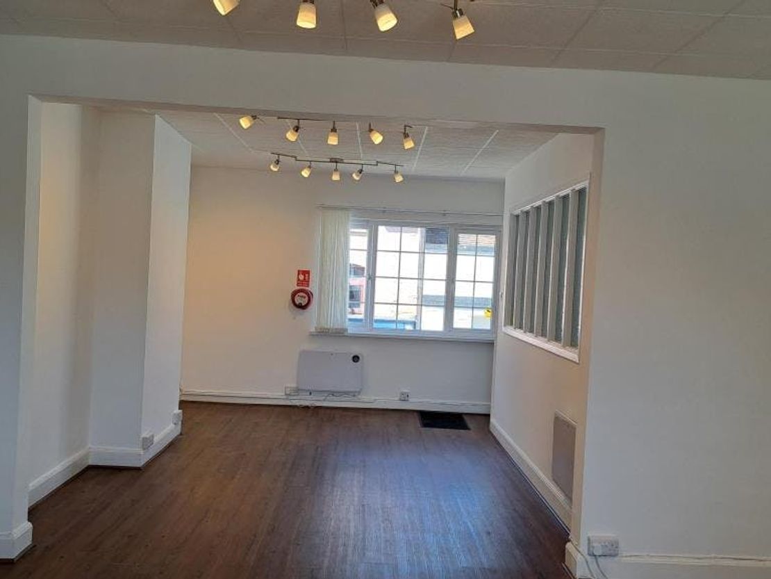 10C Church Street, Basingstoke, RG21 7QE