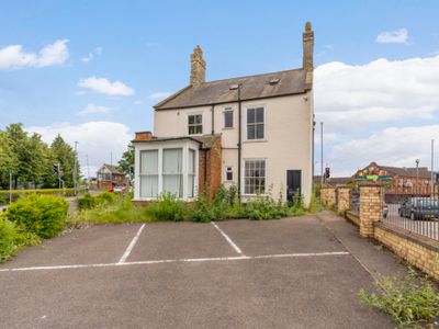 Property Image for Freiston Lodge | 5 Sleaford Road | Boston | Lincolnshire | PE21 8EH