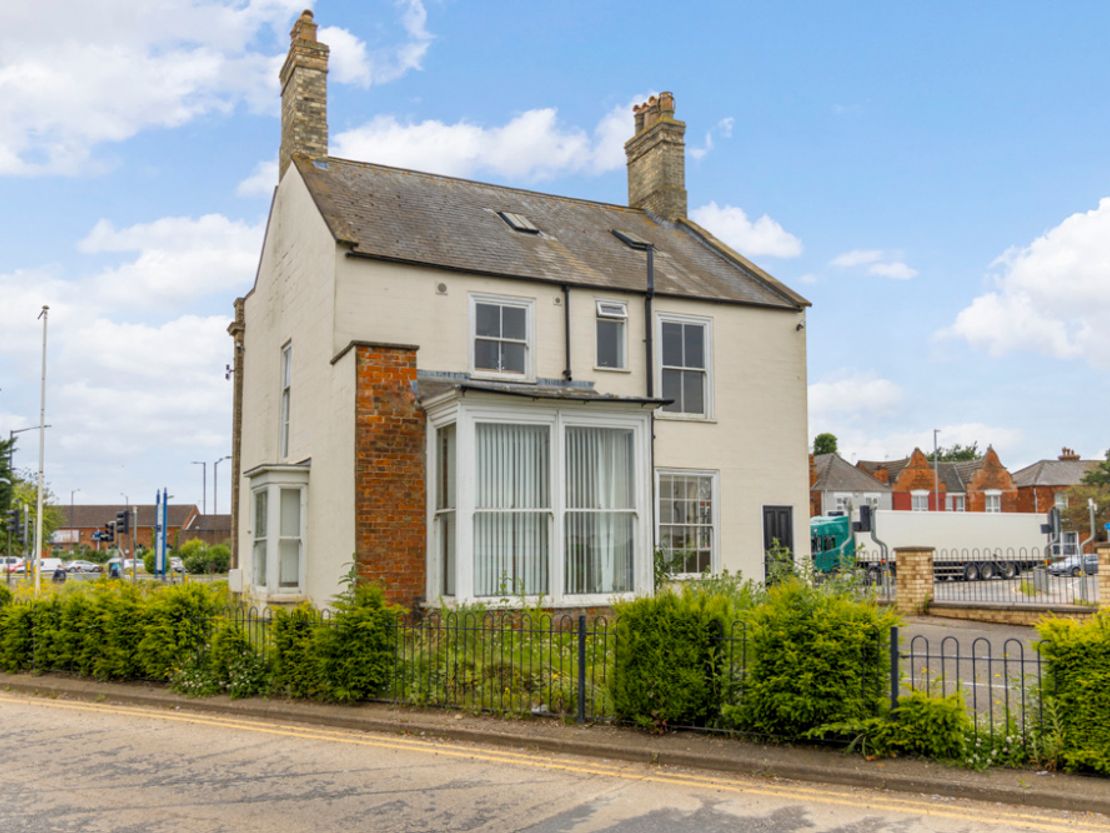Freiston Lodge | 5 Sleaford Road | Boston | Lincolnshire | PE21 8EH