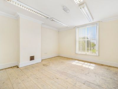 Property Image for Freiston Lodge | 5 Sleaford Road | Boston | Lincolnshire | PE21 8EH