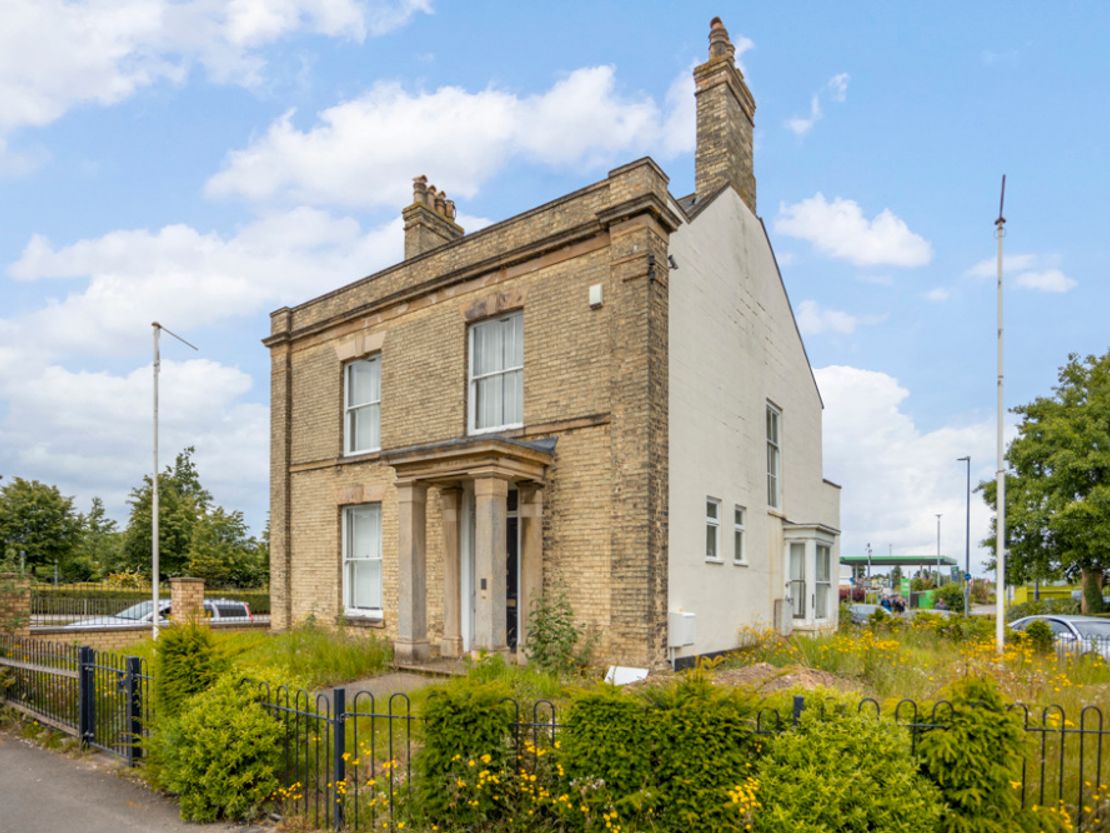 Freiston Lodge | 5 Sleaford Road | Boston | Lincolnshire | PE21 8EH