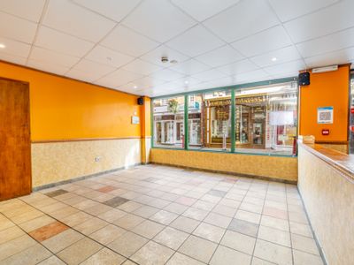 Property Image for 45 Stodman Street | Newark upon Trent| Nottinghamshire | NG24 1AW