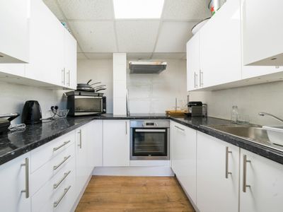 Property Image for Unit 2 Colne Way Court, Colne Way, Watford, WD24 7NE