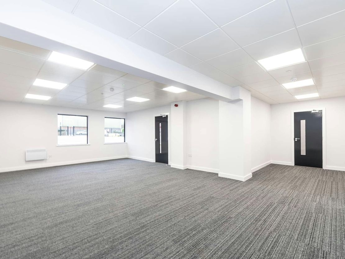 Unit K1, Gildersome Spur, Leeds, LS27 7JZ