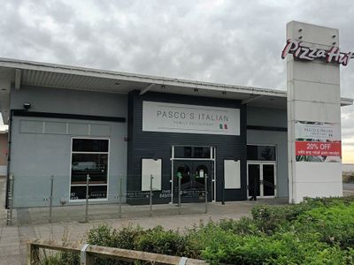 Property Image for Unit A, St Andrews Quay Retail Park, Clive Sullivan Way, Hull, East Yorkshire, HU3 4SA