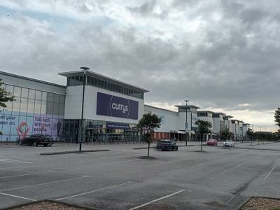 Property Image for Unit A, St Andrews Quay Retail Park, Clive Sullivan Way, Hull, East Yorkshire, HU3 4SA