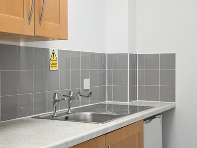 Property Image for Unit B, Li Lin House, Davy Avenue, Knowlhill, Milton Keynes, Buckinghamshire, MK5 8NB