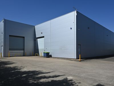 Property Image for Unit B, Li Lin House, Davy Avenue, Knowlhill, Milton Keynes, Buckinghamshire, MK5 8NB