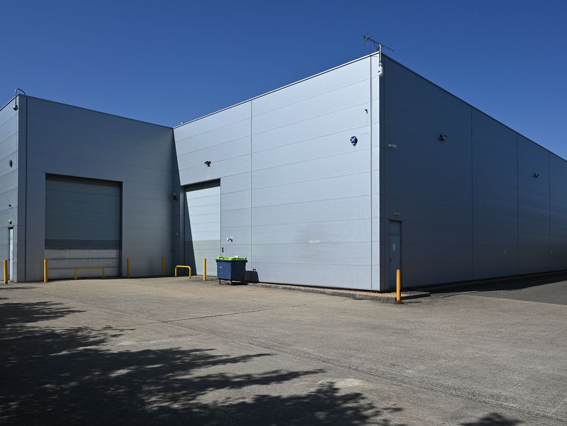 Unit B, Li Lin House, Davy Avenue, Knowlhill, Milton Keynes, Buckinghamshire, MK5 8NB