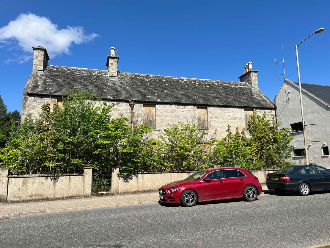 Gladstone House & Self-Catering Units, 17-19 Castle Road, Grantown-on-Spey, PH26 3HN