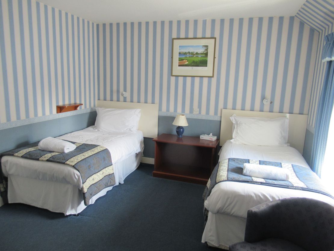 Kings Arms Hotel, 31-33 St. Andrew Street, Castle Douglas, Dumfries and Galloway, DG7 1EL