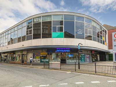 Property Image for Queen Street & Albion Street, Morley, Leeds, LS27 8DW