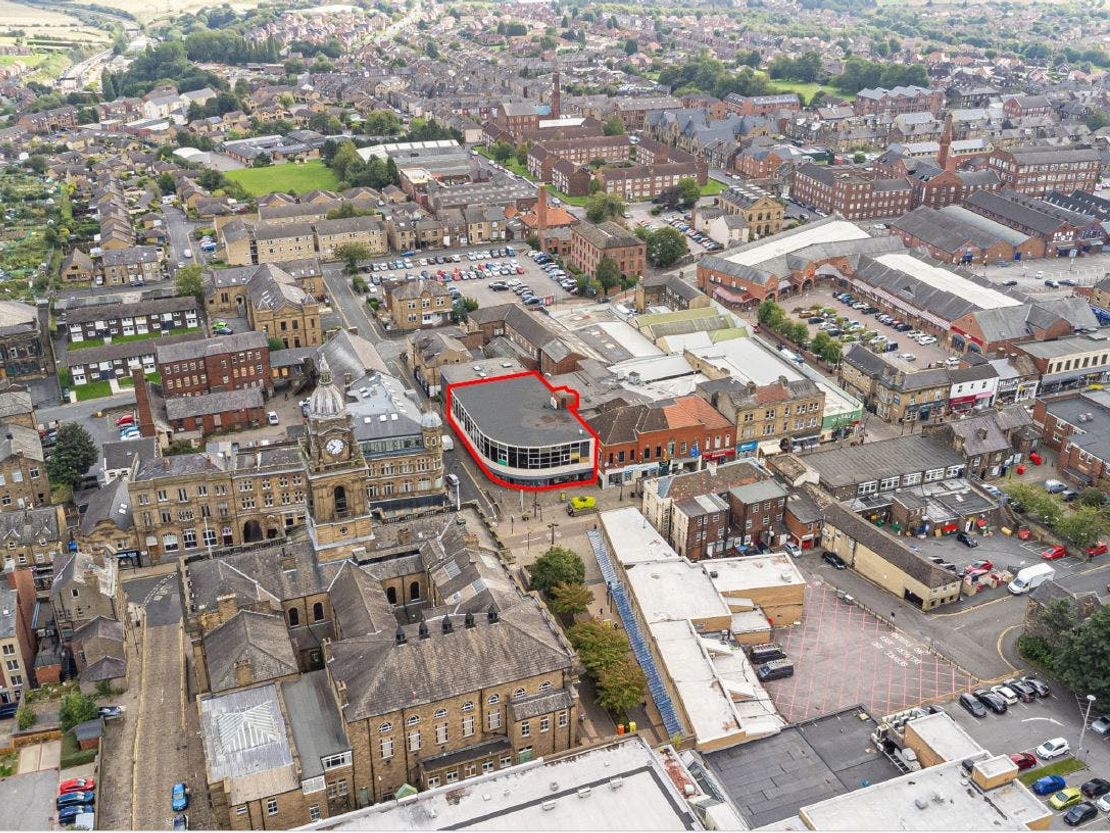 Queen Street & Albion Street, Morley, Leeds, LS27 8DW