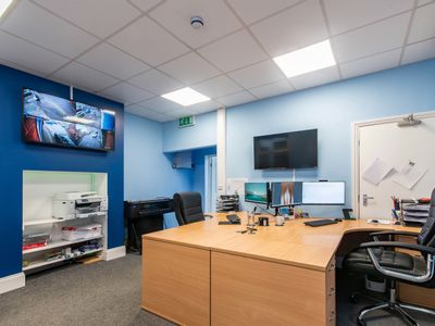 Property Image for Ground Floor, 36 Meadow Road, Netherfield, Nottingham, Nottinghamshire, NG4 2FF