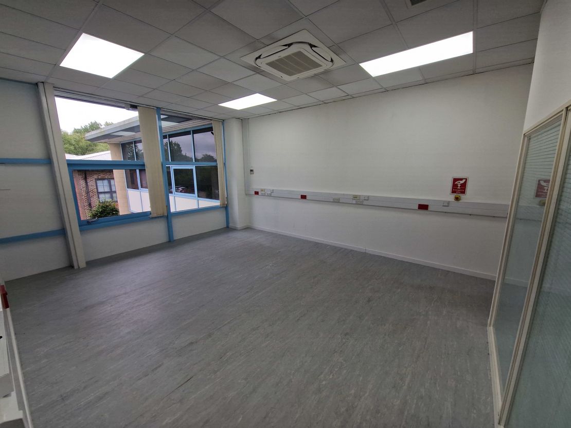 1B Votec Centre, Hambridge Lane, Newbury, West Berkshire, RG14 5TN