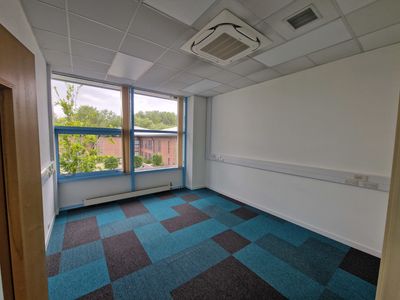 Property Image for 1B Votec Centre, Hambridge Lane, Newbury, West Berkshire, RG14 5TN