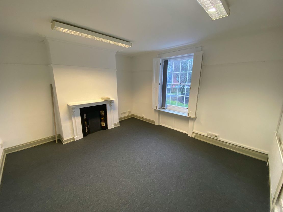 15 Queen Square, Leeds, LS2 8AJ