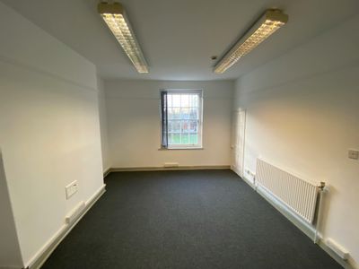 Property Image for 15 Queen Square, Leeds, LS2 8AJ