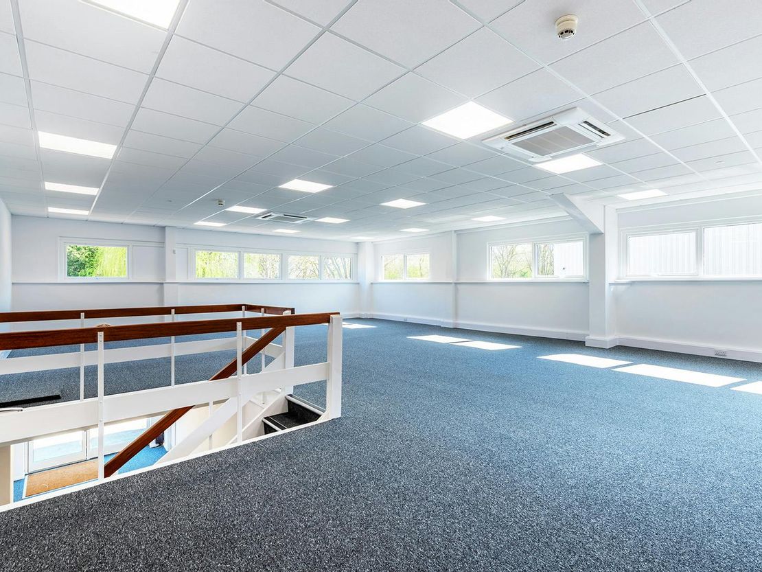 Unit E Ashville Trading Estate, Runnings Road, Kingsditch, Cheltenham, GL51 9PT