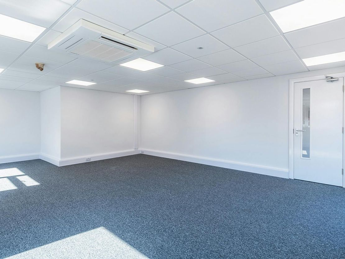 Unit E Ashville Trading Estate, Runnings Road, Kingsditch, Cheltenham, GL51 9PT