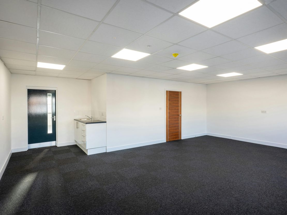 Unit 5 & 12, York North, Goose Lane, Sutton-On-The-Forest, York, YO61 1ET