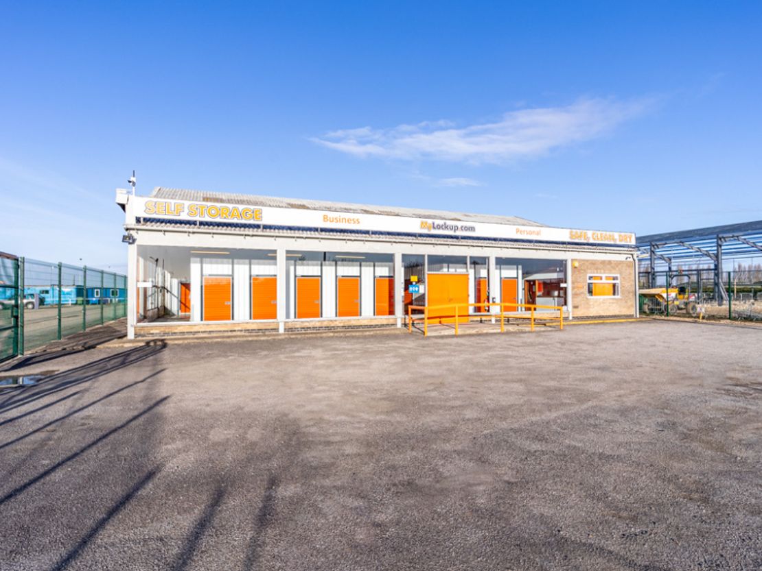 Former Vehicle Showroom | Boardsides | Boston | Lincolnshire | PE21 7NY