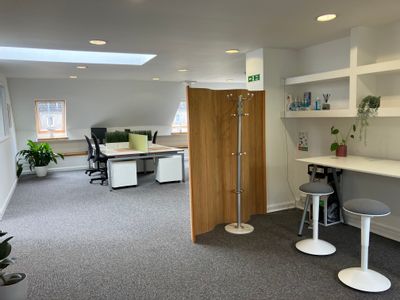 Property Image for Second Floor, 112 Commercial Street, Leith, Edinburgh, EH6 6NF