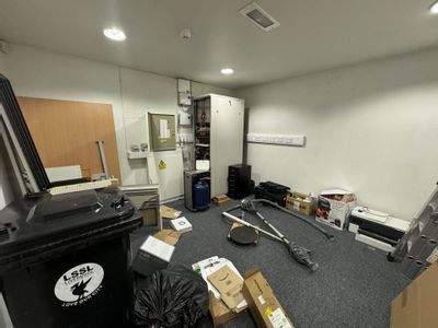 Property Image for 71-72 Tradewind Square, Duke Street, L1