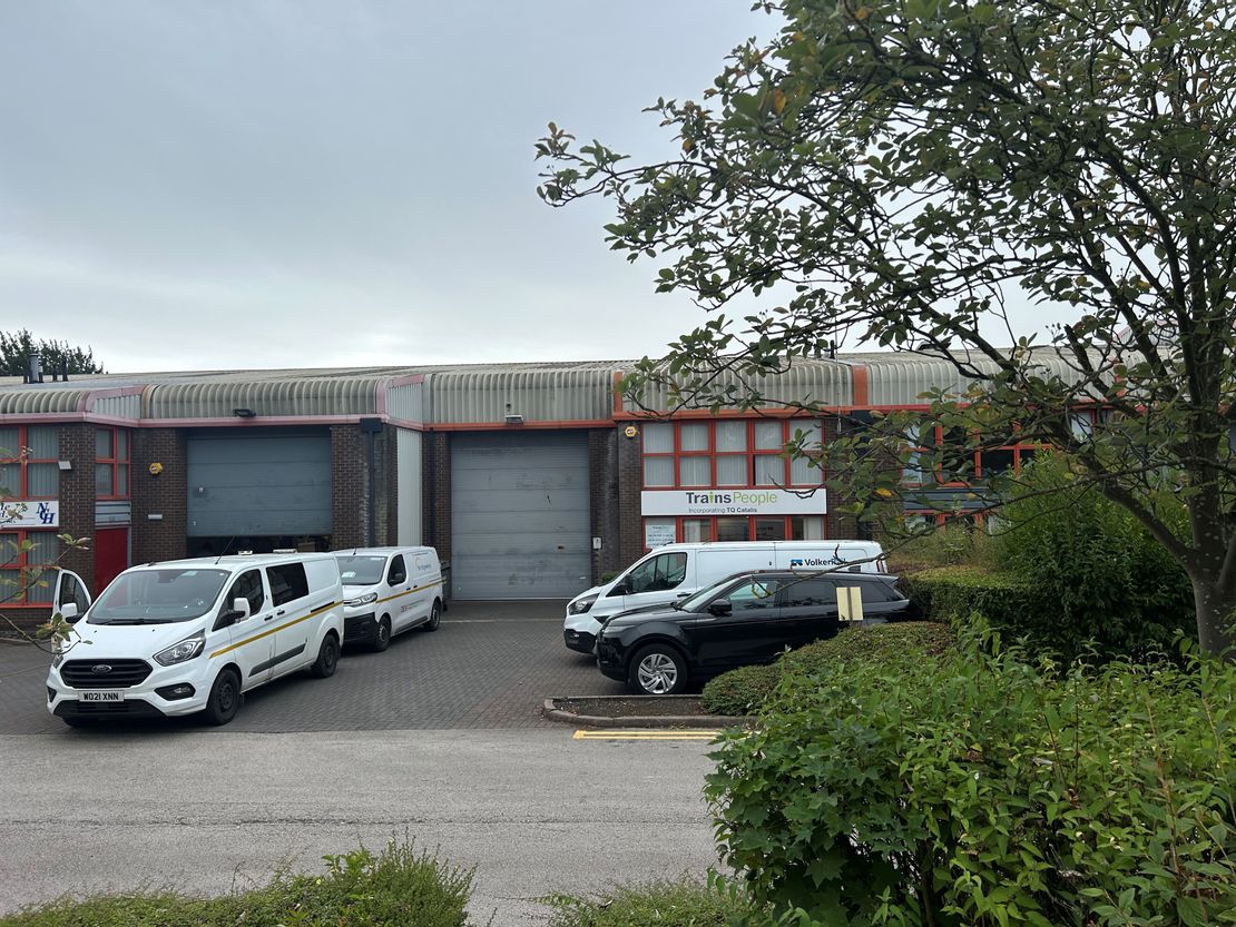 Unit R2 Herald Park, Macon Way, Crewe, Cheshire, CW1 6EA