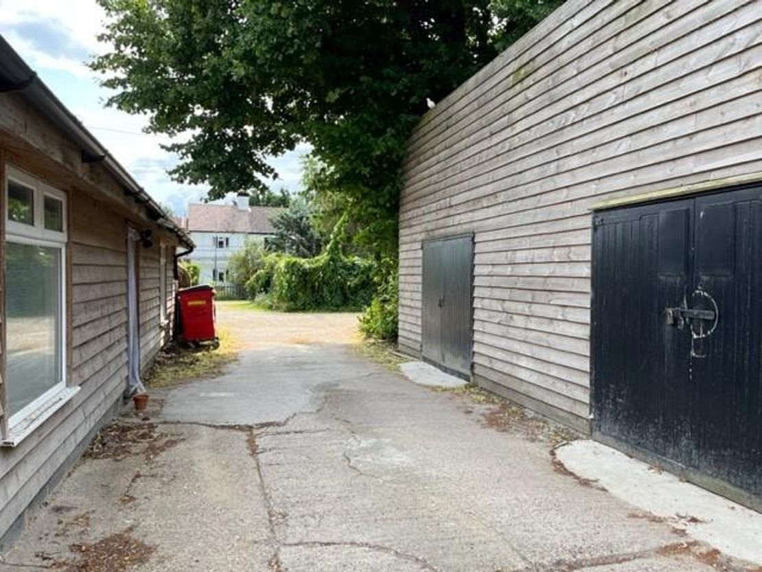 Barn 2 Crouchmans Court, Poynters Lane, Great Wakering, Essex, SS3 9TS