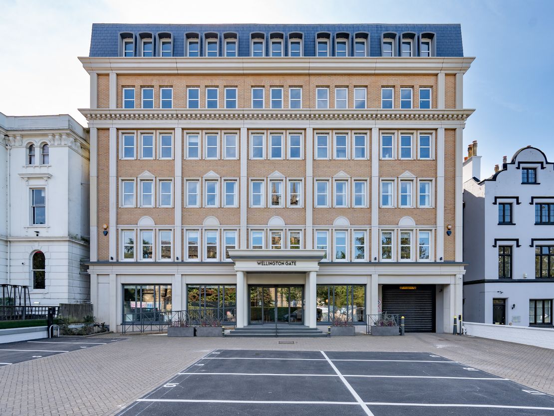 Wellington Gate 7-9, Church Road, Tunbridge Wells, Kent, TN1 1HT