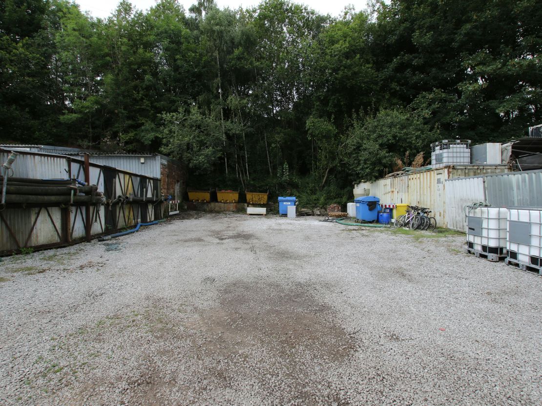Glen Works, Carr Road, Deepcar, S36 2NR
